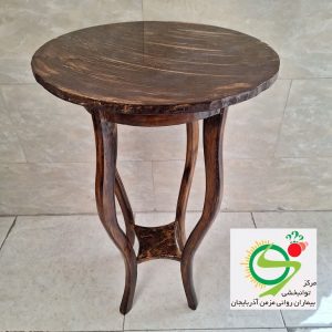 میز چوبی
